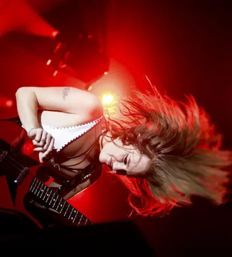Image 4409419 from Victoria De Angelis (Maneskin bassist)