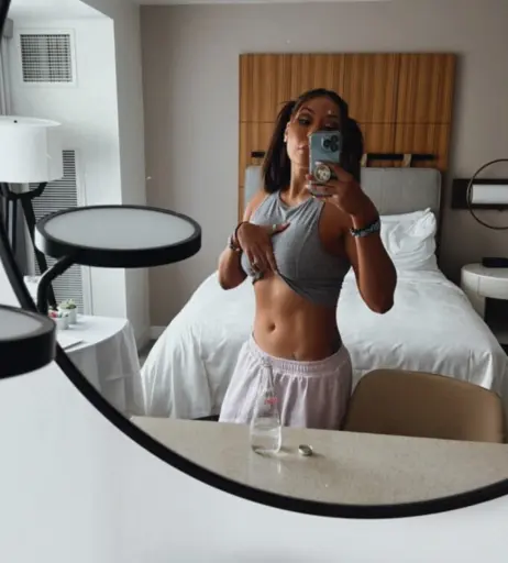 Image 4589013 from Mia Yim