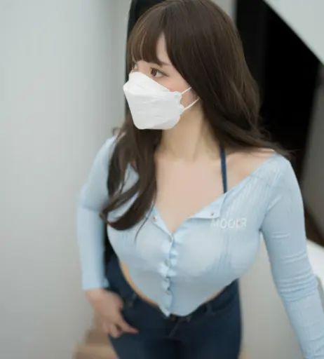 Image 4537399 from Ying Tze