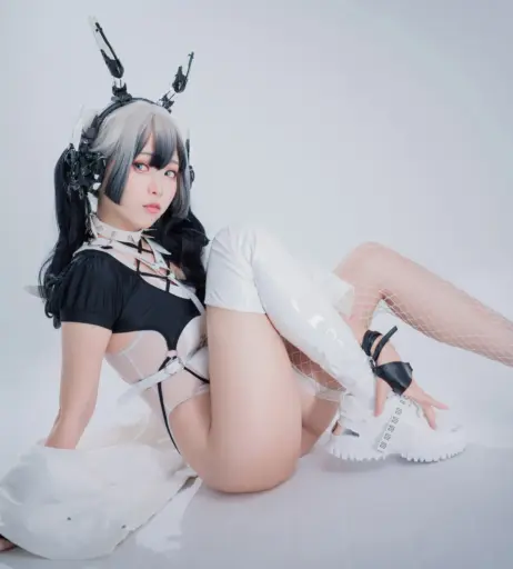 Image 4517968 from eeelyeee (Ely Cosplay)