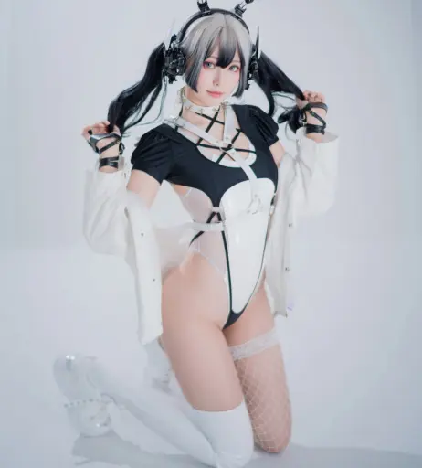 Image 4518828 from eeelyeee (Ely Cosplay)