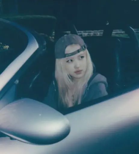Image 4501450 from Rosé || Roseanne Park - BLΛƆKPIИK ( BLACKPINK )