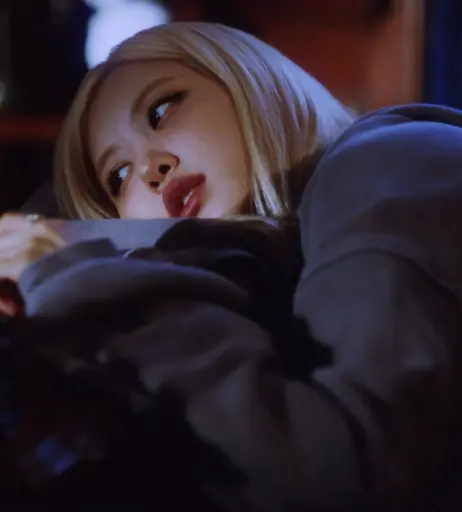 Image 4501623 from Rosé || Roseanne Park - BLΛƆKPIИK ( BLACKPINK )