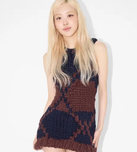 Image 4501277 from Rosé || Roseanne Park - BLΛƆKPIИK ( BLACKPINK )