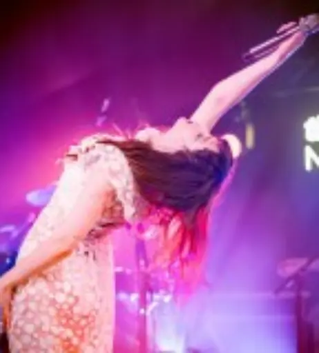 Image 4502484 from Lauren Mayberry (Singer)