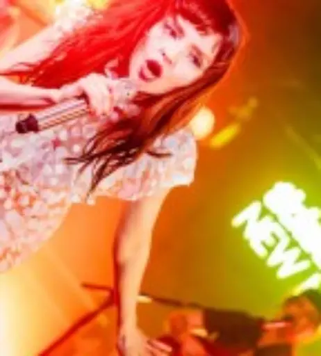 Image 4502446 from Lauren Mayberry (Singer)