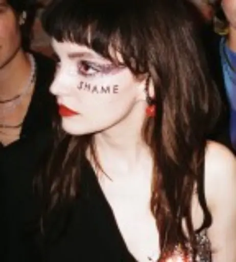 Image 4502742 from Lauren Mayberry (Singer)