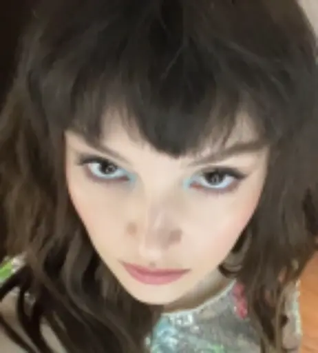 Image 4502762 from Lauren Mayberry (Singer)
