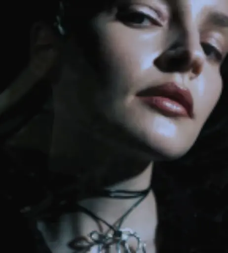 Image 4502710 from Lauren Mayberry (Singer)