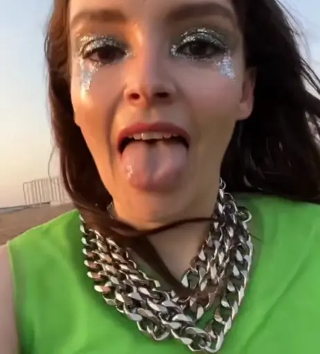 Image 4502331 from Lauren Mayberry (Singer)