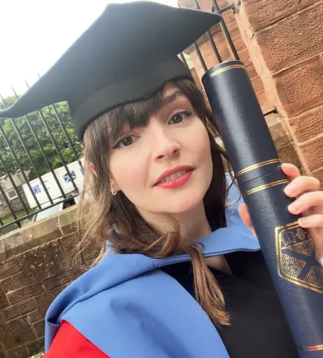 Image 4502917 from Lauren Mayberry (Singer)