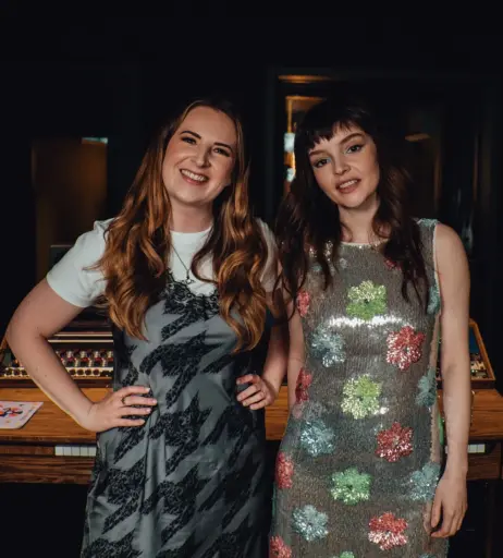 Image 4502935 from Lauren Mayberry (Singer)