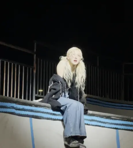 Image 4500387 from Rosé || Roseanne Park - BLΛƆKPIИK ( BLACKPINK )
