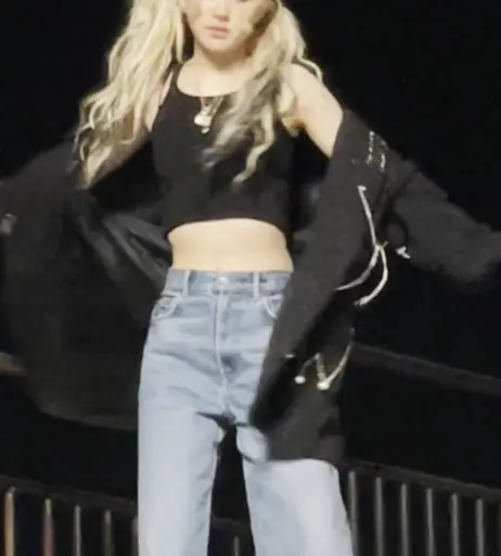 Image 4500342 from Rosé || Roseanne Park - BLΛƆKPIИK ( BLACKPINK )