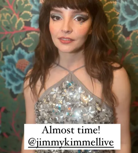 Image 4509294 from Lauren Mayberry (Singer)