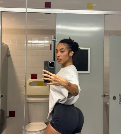 Image 4694411 from solesndsouls // Praying Mantis