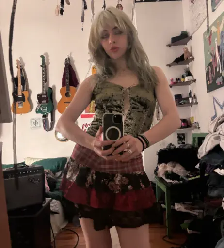 Image 4672550 from wormsheriff / Olivia O