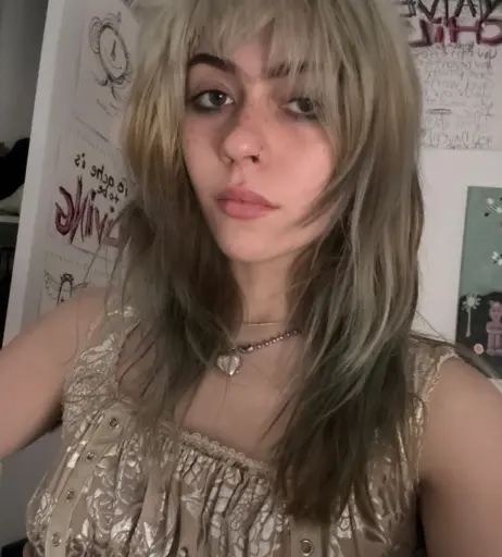 Image 4672536 from wormsheriff / Olivia O