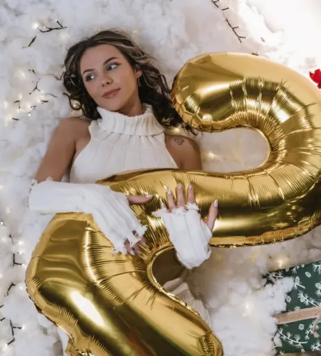 Image 4653523 from foxylauragirl