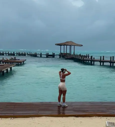 Image 4642647 from The Learmann Twins | Ana and Lexie Learmann