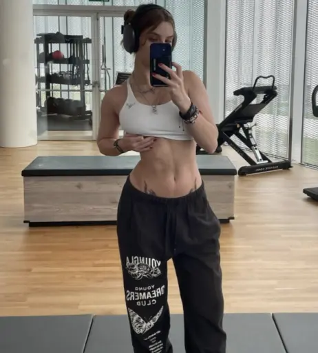 Image 4625142 from Fitbyalx