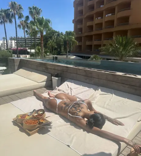 Image 4626982 from ogee_off