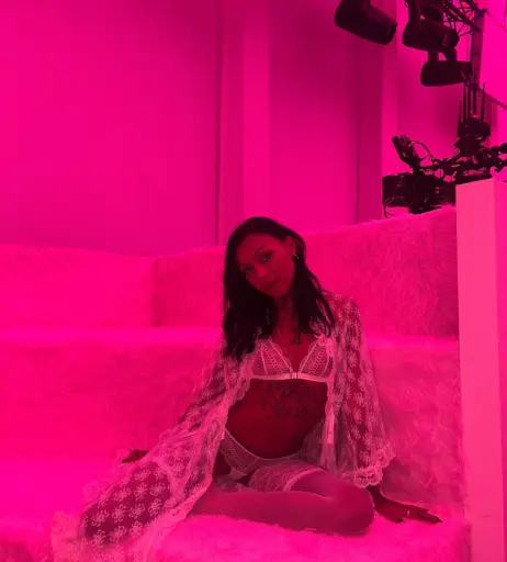 Image 4627177 from ogee_off