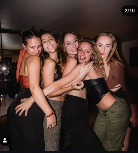 Image 4628025 from Julia Dicesare