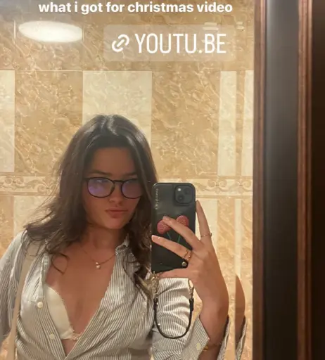 Image 4751648 from Jules LeBlanc/Annie LeBlanc