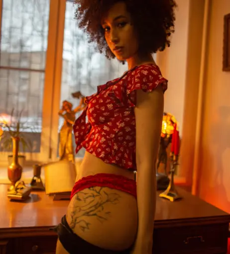 Image 4731545 from Hey.solange / heysolange / solange / Solana Bardell