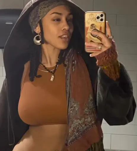 Image 4731794 from Aaliyeezy