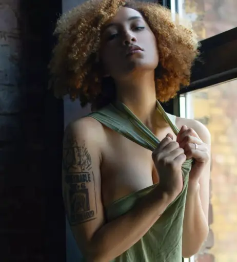 Image 4730757 from Hey.solange / heysolange / solange / Solana Bardell