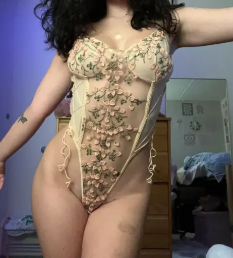 Image 4730041 from Hotblockchain / Emily Cocea / cryptobaddie1