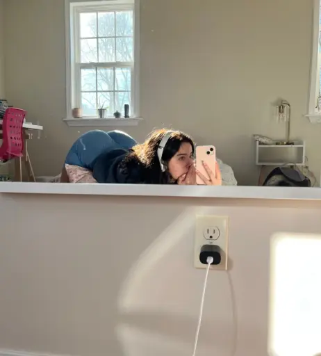 Image 4729872 from Hotblockchain / Emily Cocea / cryptobaddie1