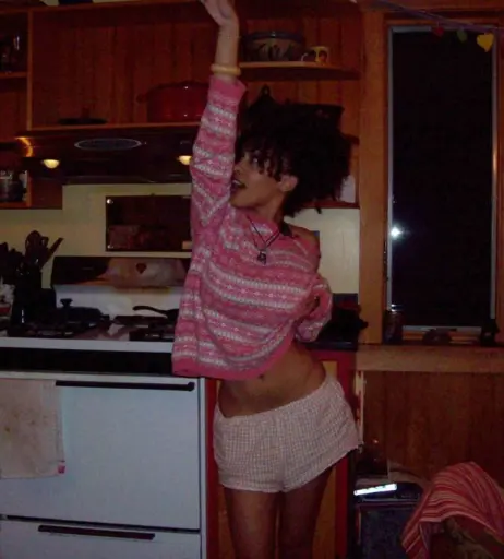 Image 4729244 from Aaliyeezy