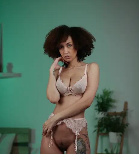 Image 4718217 from Hey.solange / heysolange / solange / Solana Bardell