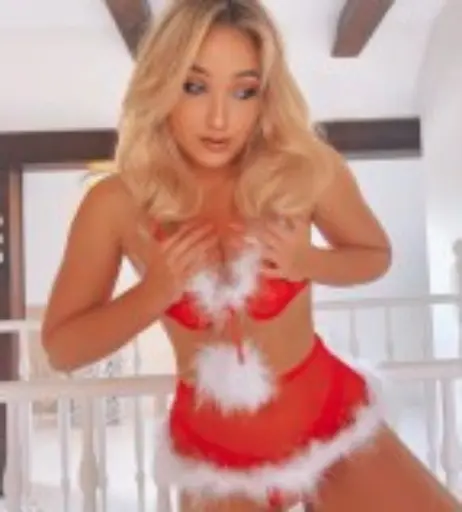 Image 4705654 from Chloe Chevalier