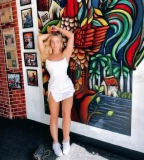 Image 4705005 from Chloe Chevalier