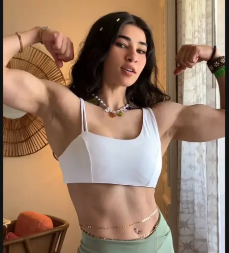 Image 4705021 from Naila Iqbal / alienalianz / NylaWHO / NylaWHO1