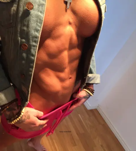Image 4080962 from mrsbadass_ink / mrs_physique ( Pauline von Schinkel )