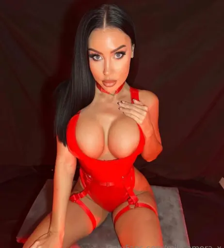 Image 4052504 from milaxxxvip / mila-amora / mila.amora_x