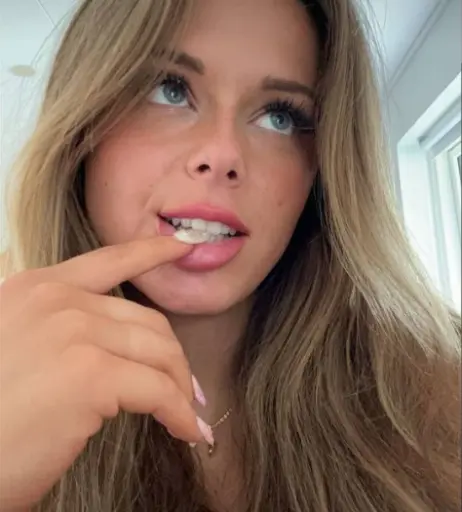 Image 4047188 from Marie_DK (marie dk, mari dk) // Peachykitten02 (tiny danish chick)