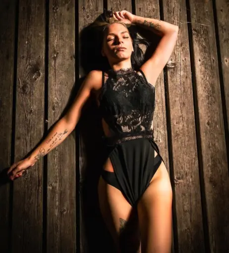 Image 403603 from Melcamora