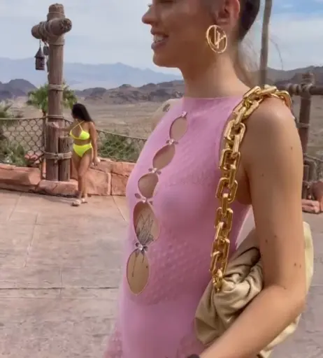 Image 4030598 from Woah Vicky