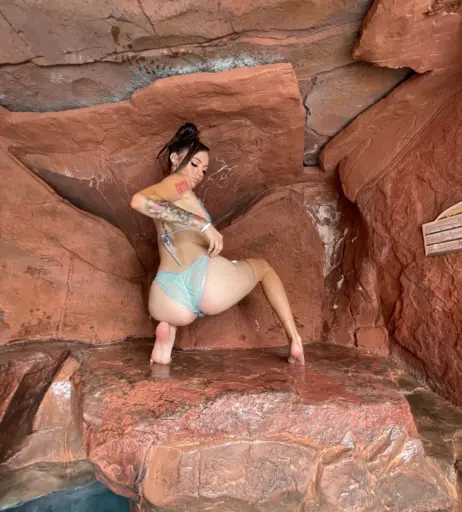 Image 4026838 from Woah Vicky