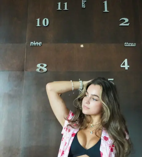 Image 4022167 from Monika Mancini