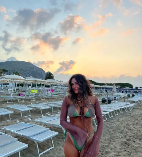 Image 4020764 from Monika Mancini