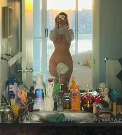 Image 4014482 from Divaflawless