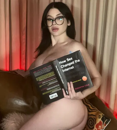 Image 4005893 from Renee Olstead / xoreneeo