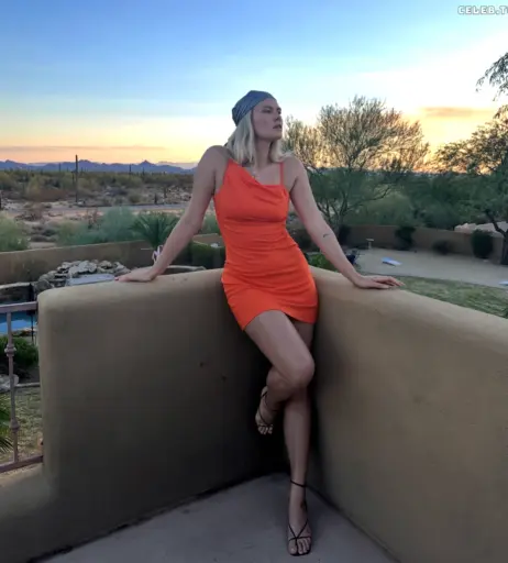 Image 719356 from Elle Wagner